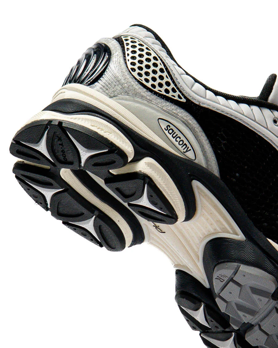 SAUCONY PROGRID PARAMOUNT - BLK WHI